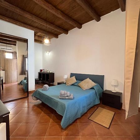 Vicolo Del Vento Stanza Scirocco Hotell Palermo Exteriör bild