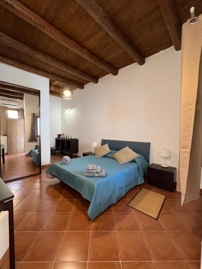 Vicolo Del Vento Stanza Scirocco Hotell Palermo Exteriör bild