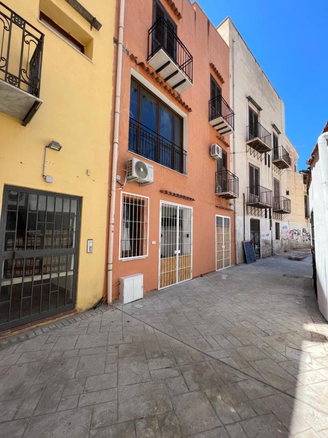 Vicolo Del Vento Stanza Scirocco Hotell Palermo Exteriör bild